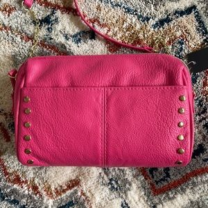 🆕 Apt 9 Fushia Gold Accent Crossbody Purse